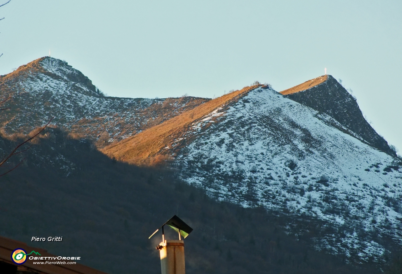 86 Tramonto sulla Corna Trentapassi.JPG